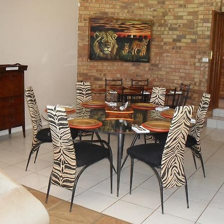 8 Royal Palm B&B Umhlanga Rocks 外观 照片