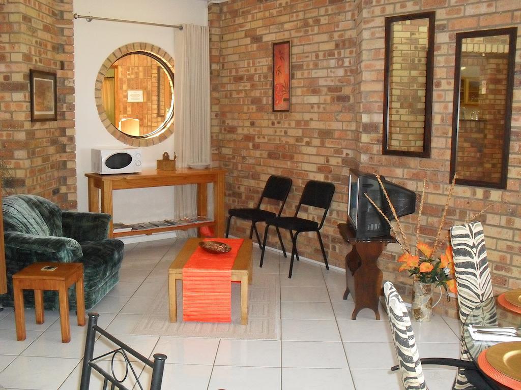 8 Royal Palm B&B Umhlanga Rocks 外观 照片
