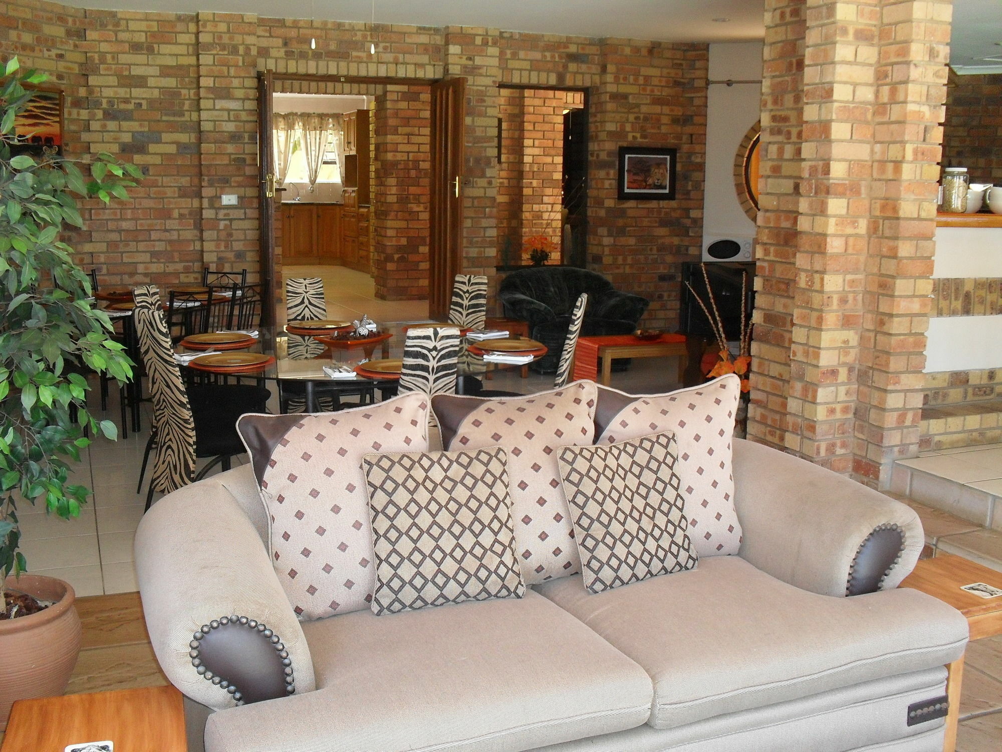 8 Royal Palm B&B Umhlanga Rocks 外观 照片