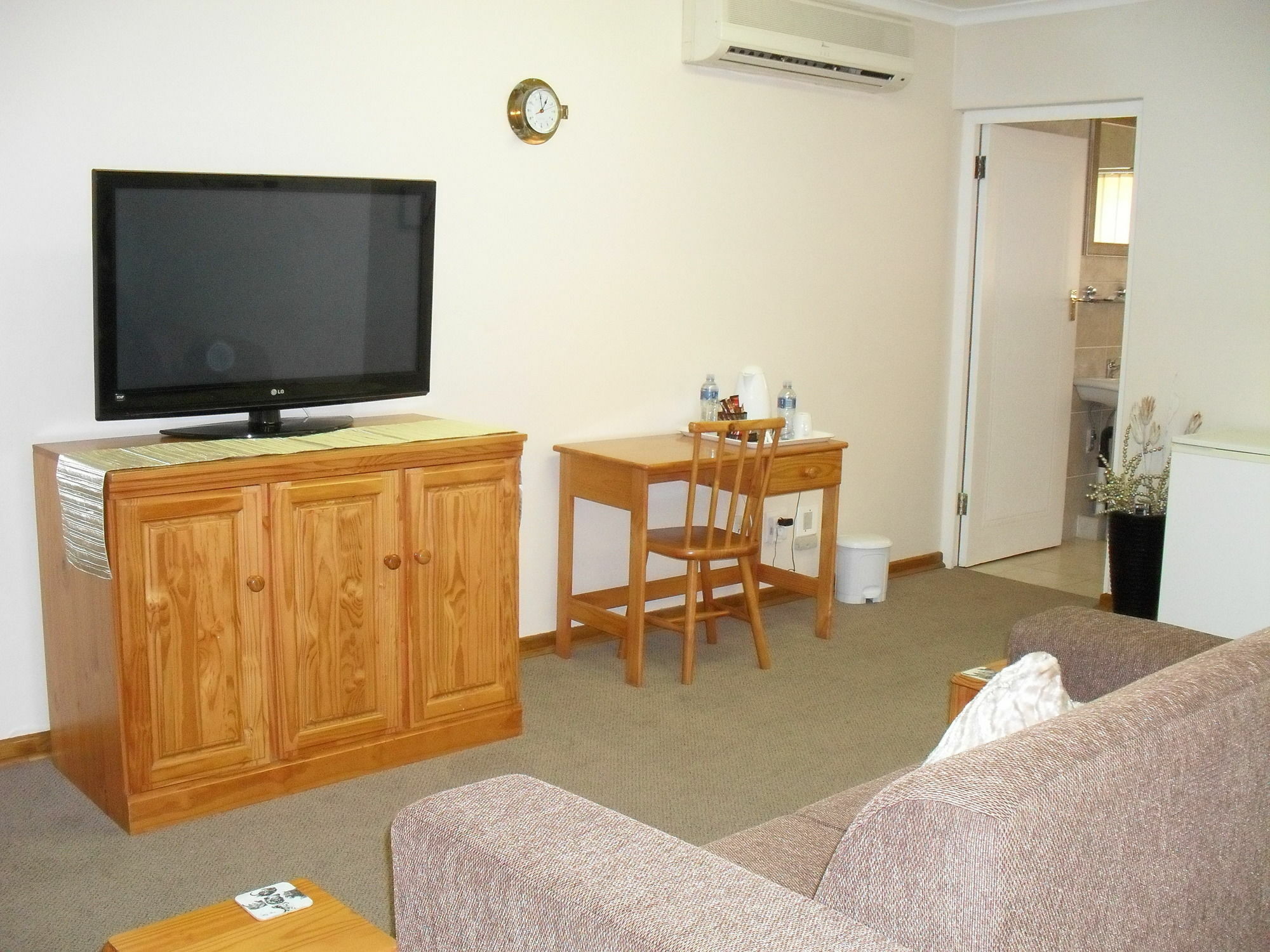8 Royal Palm B&B Umhlanga Rocks 外观 照片